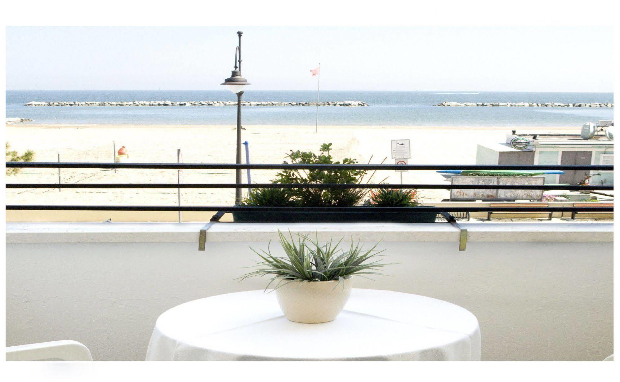 Hotel Ariston チェゼナーティコ エクステリア 写真